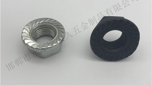 法蘭螺栓和法蘭螺母平面為什么要加一個角度？